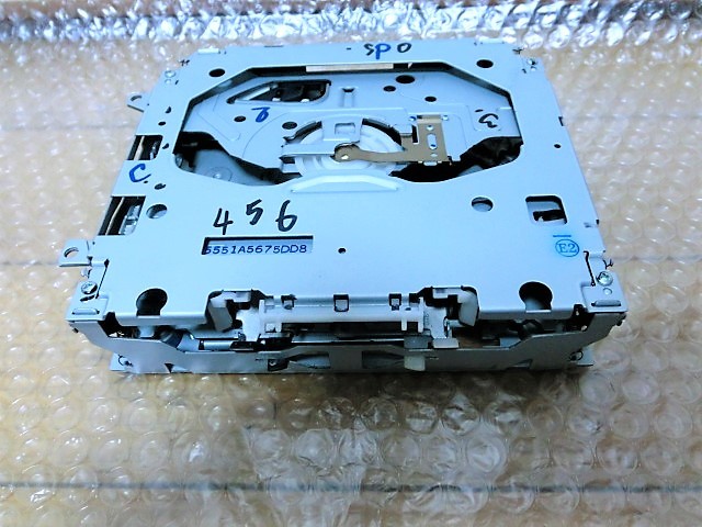 FH-P099MD  この型番の CD イジェクト不良 の修理です。の画像2