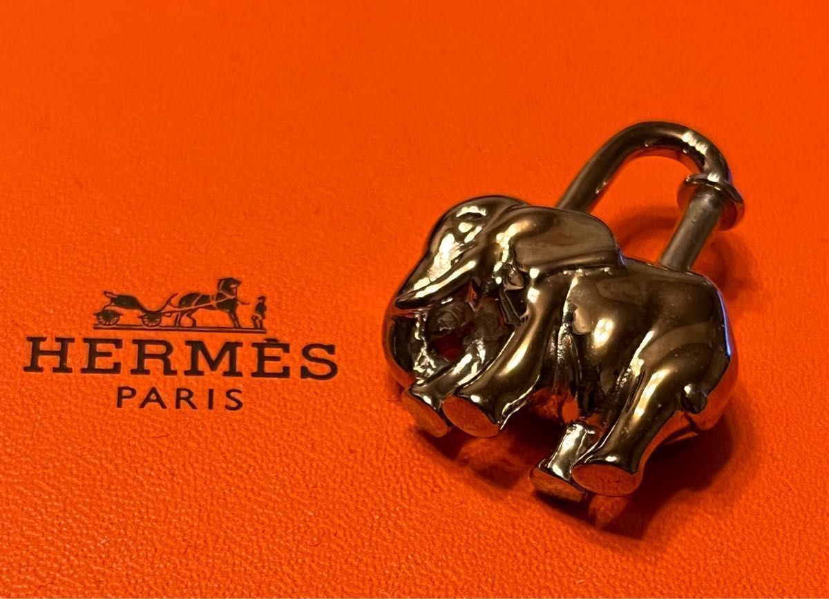 HERMES  1997年　エルメスカデナ　エルメス象カデナ　エレファントカデナ　未使用　希少