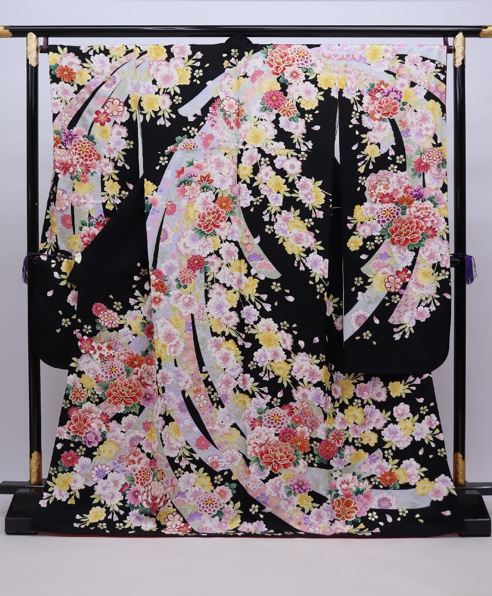 NEW限定品】 裄丈65cm 身丈162cm 振袖 M 逸品 美品 正絹 濃ピンク 金彩