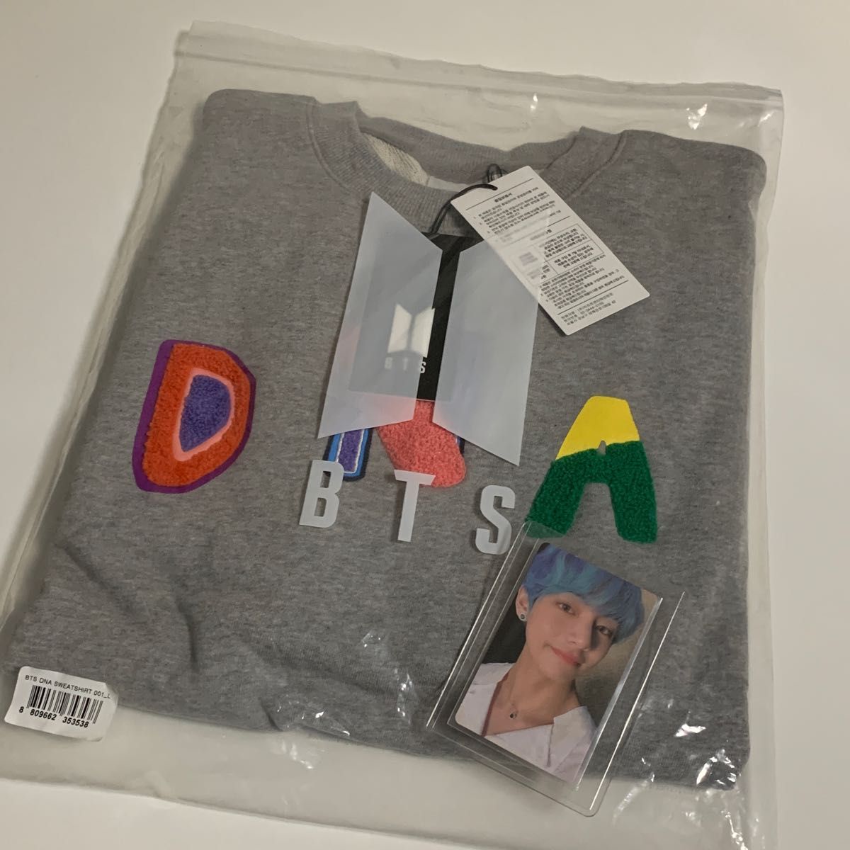 完売品 BTS テテ着用 DNA トレーナー スウェット 封入トレカ付き 完売品 BTS テテ着用 DNA トレーナー スウェット 封入トレカ付き