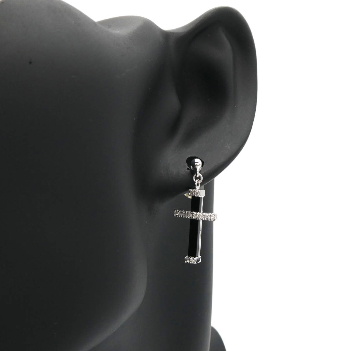 福袋 ピアス K18WG クロスデザイン オニキス ダイヤモンド0.10ct/0.10