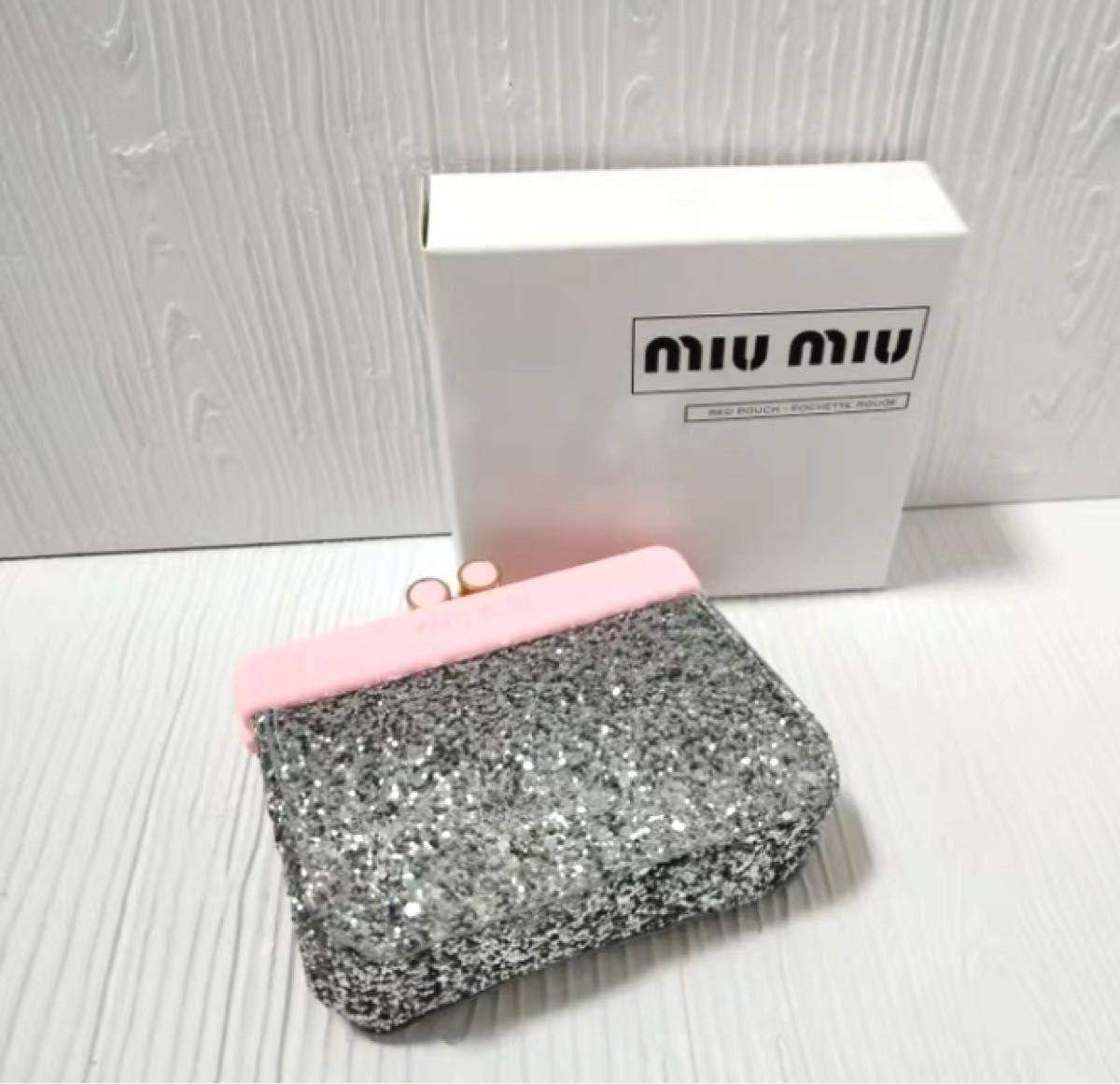 新品 miumiuミュウミュウ ノベルティ 小物入れポーチ|Yahoo 新品 miumiuミュウミュウ ノベルティ 小物入れポーチ|Yahoo