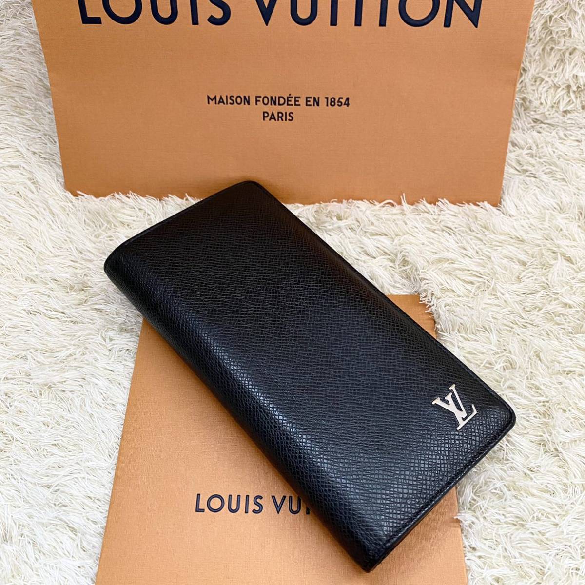 ルイヴィトン LOUIS VUITTON タイガ ポルトフォイユ ブラザ 財布 長