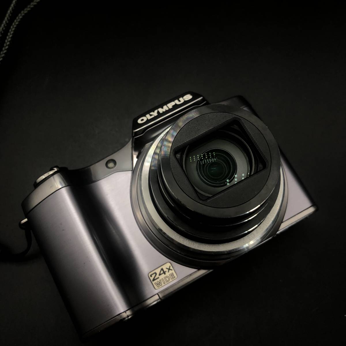  【動作確認済】オリンパス OLYMPUS SZ-14 LENS 24× WIDE OPTICAL ZOOM バッテリー付き コンパクトデジタルカメラ コンデジ_画像3