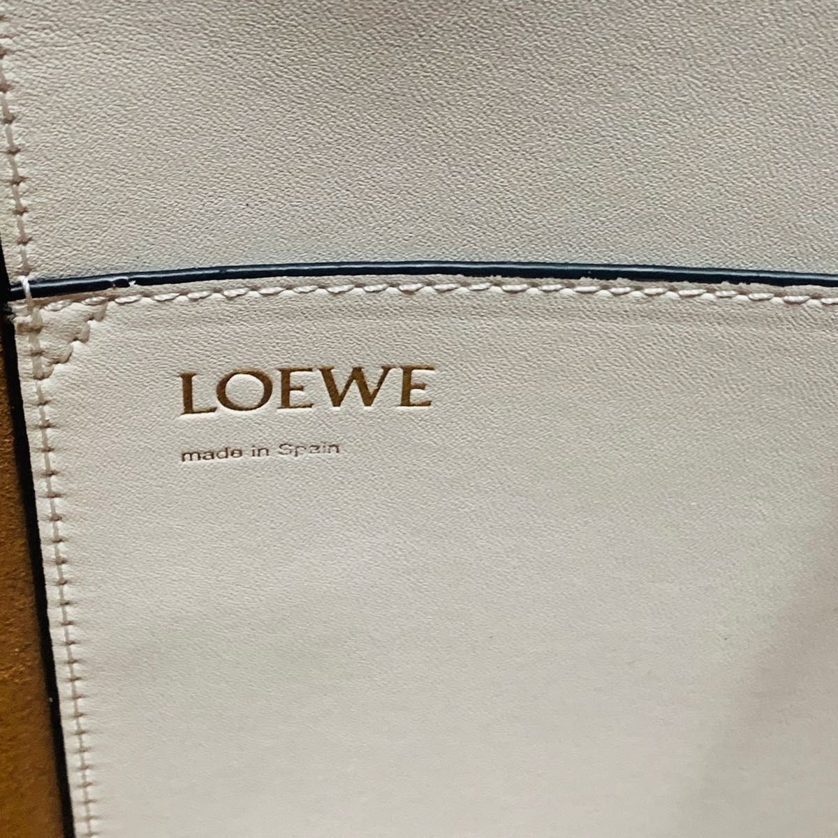 LOEWE ロエベ アナグラム スモール トートバッグ アイボリー LOEWE ロエベ アナグラム スモール トートバッグ アイボリー