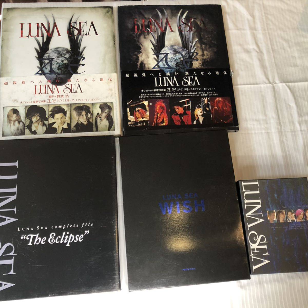 LUNASEA 写真集　まとめて4冊＋ひめくりカレンダー　5冊セット　ZOE（ゾイ） 上巻・下巻　「The Eclipse」　「 WISH」_画像1