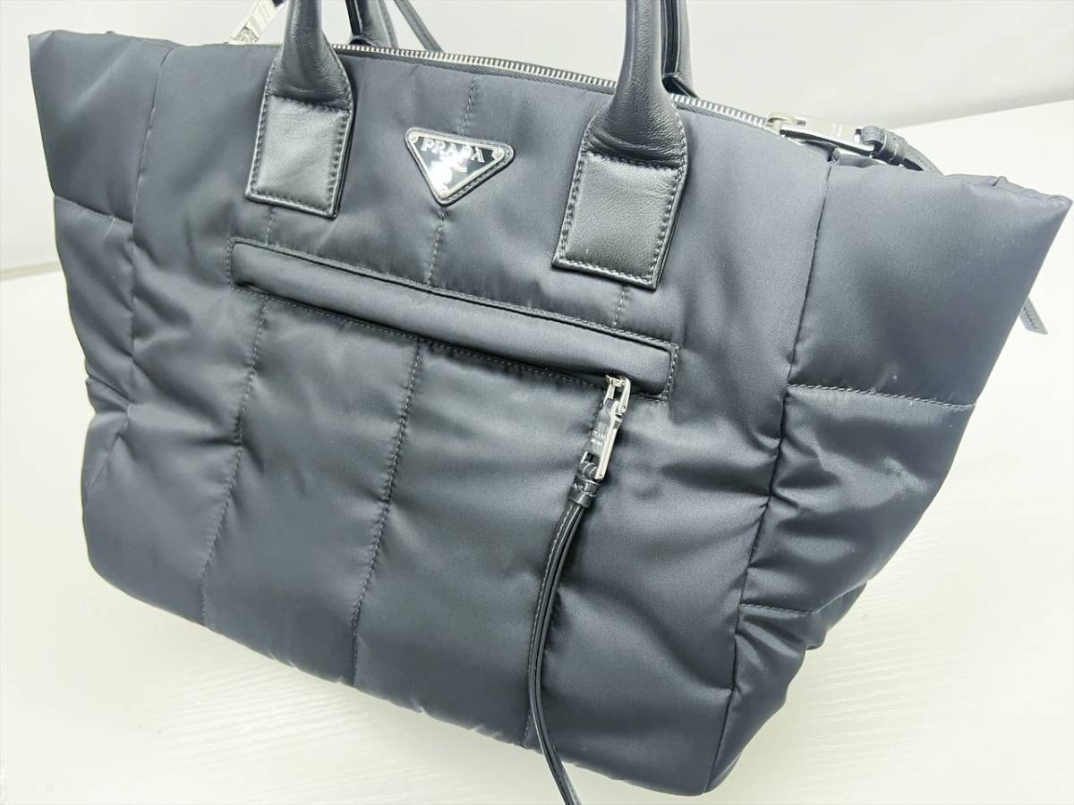 美品　PRADA　トライアングルロゴ　テスートボンバー　2WAY　トートバッグ　黒　1BG636