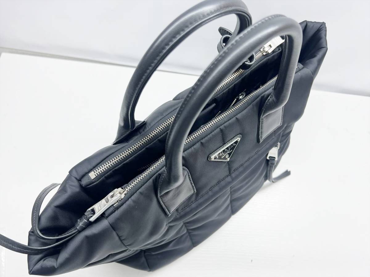 美品　PRADA　トライアングルロゴ　テスートボンバー　2WAY　トートバッグ　黒　1BG636