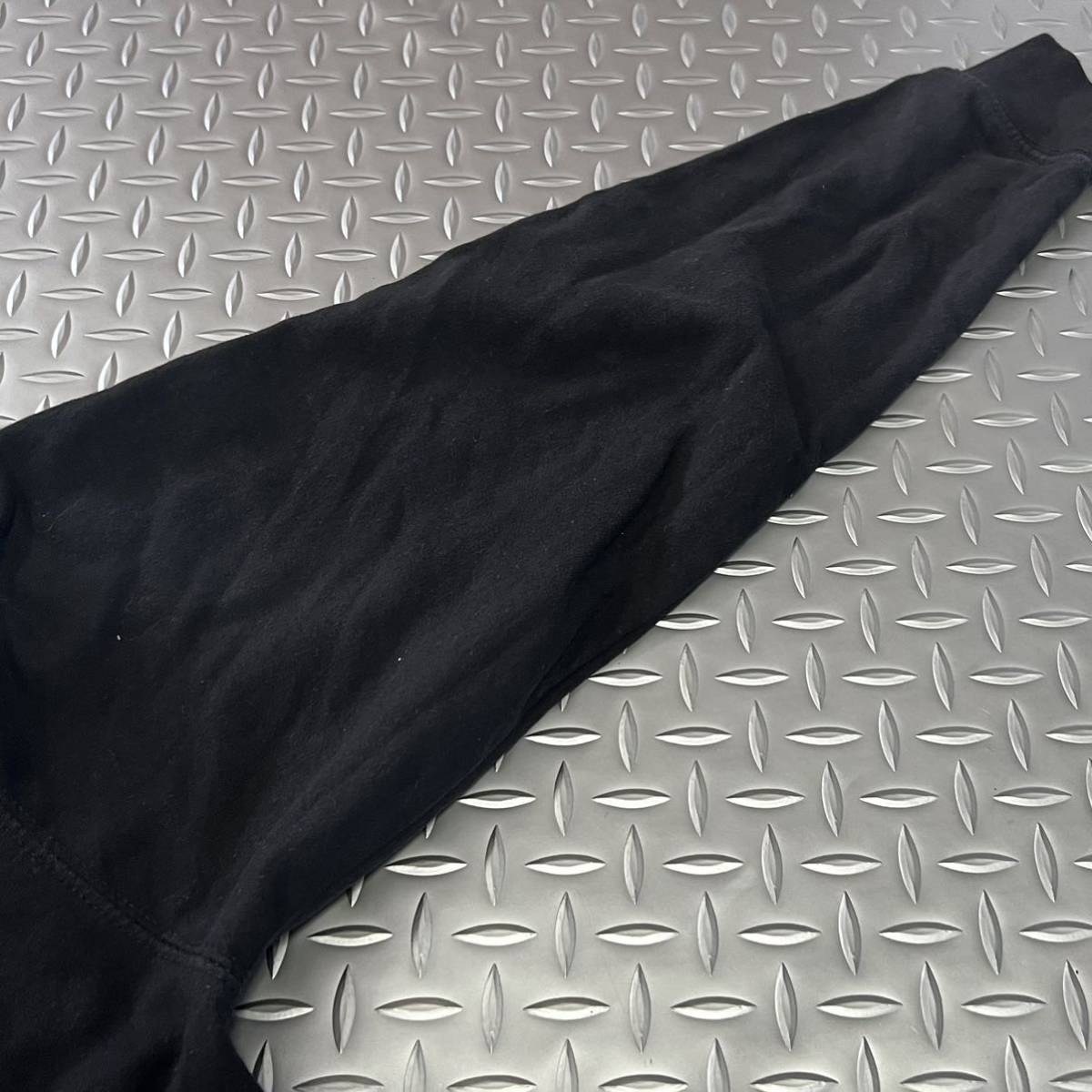 米軍放出品 Tシャツ　 MARINES パーカー　スウェットトレーナー ランニング　トレーニング　 BLACK MEDIUM (INV QR98)_画像5