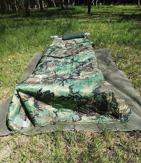 デッドストック】米軍実物ポンチョライナー ウッドランドカモ 未使用品