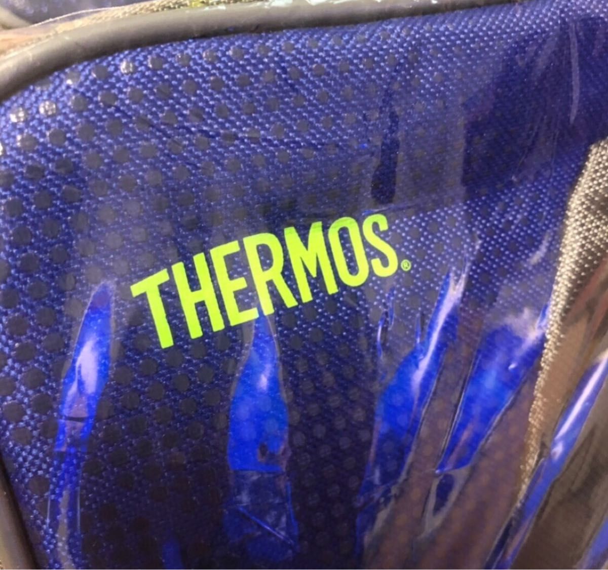 新品！保冷保温機能のTHERMOSクーラーバック　ランチバック　ブルー　