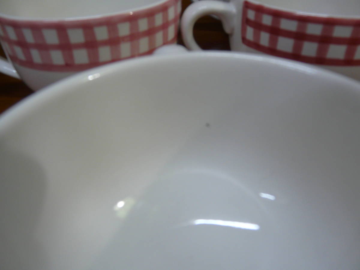 中古品・マグカップ・スープカップ・カフェオレカップ_製造時に付いた焦げの様な色あり
