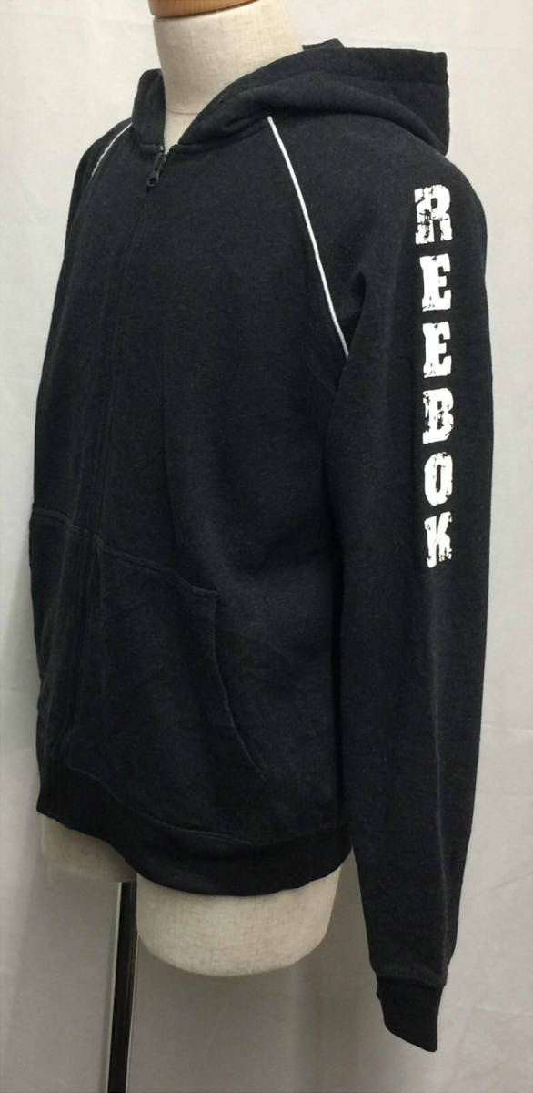 #76_0006 【中古品】 [Reebok] フルジップパーカー 裏起毛 メンズ Mサイズ ダークグレー ワンポイントプリント ダメージプリント_画像3