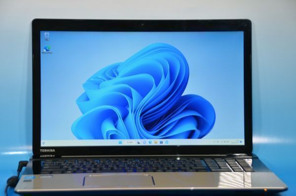 オープニングセール】 TOSHIBA WXGA++(1600×900) 17.3インチ 大画面