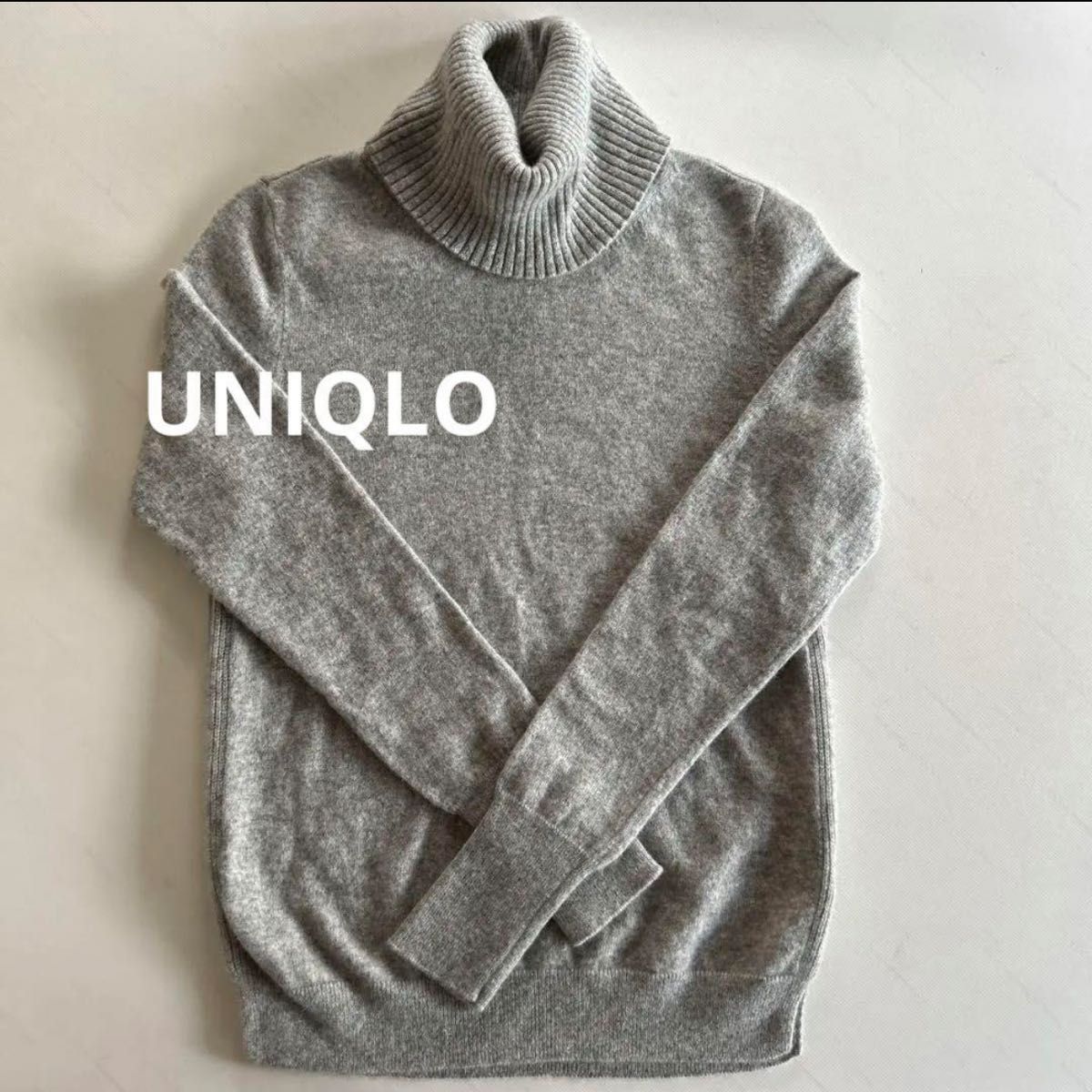 UNIQLO ユニクロ カシミヤ100% セーター グレー M|Yahoo!フリマ UNIQLO ユニクロ カシミヤ100% セーター グレー M|Yahoo!フリマ