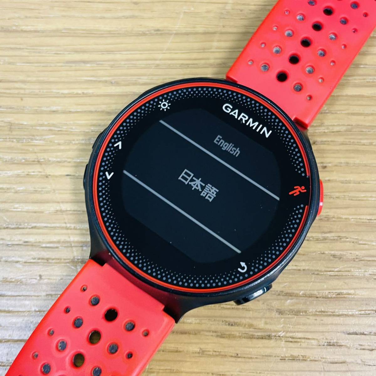 新品本物 GARMIN 動作品 ForeAthlete NN5549 スマートウォッチ