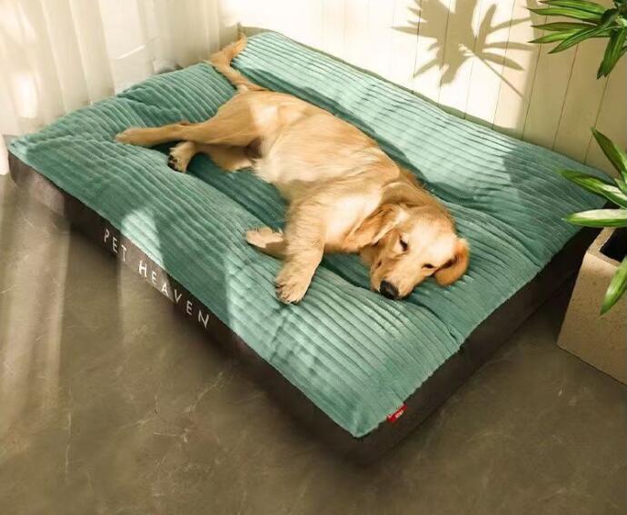 新入荷 猫 犬 ベッド　ペットベッド ふわふわ 暖か もこもこ　キャット ペット用品 滑り止め　クッションマット　柔らかい　耐噛み _画像1