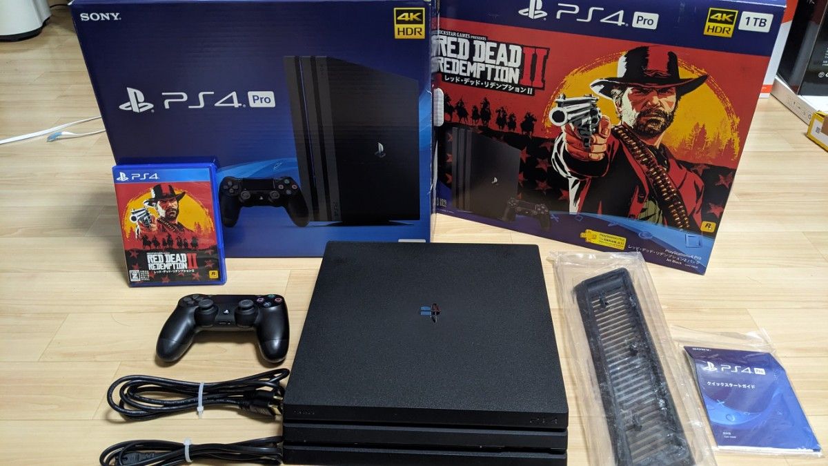 【美品】PS4 Pro 本体 レッド・デッド・リデンプション パッケージ 縦型スタンド付き ジェットブラック