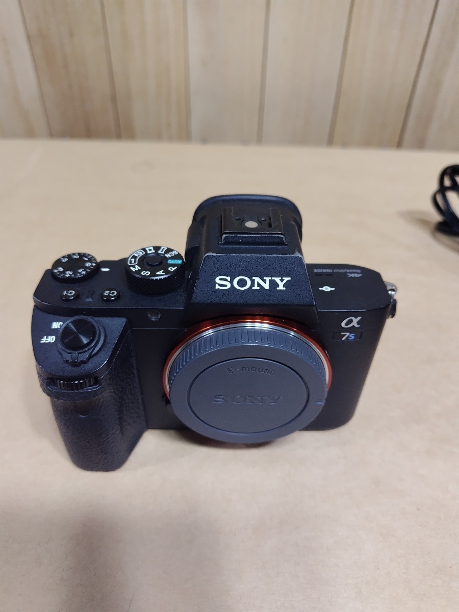 ■【極少ショット回数467！】SONY ソニー α7SⅡ ILCE-7SM2　デジタル一眼カメラ　中古品　 KA005_画像2