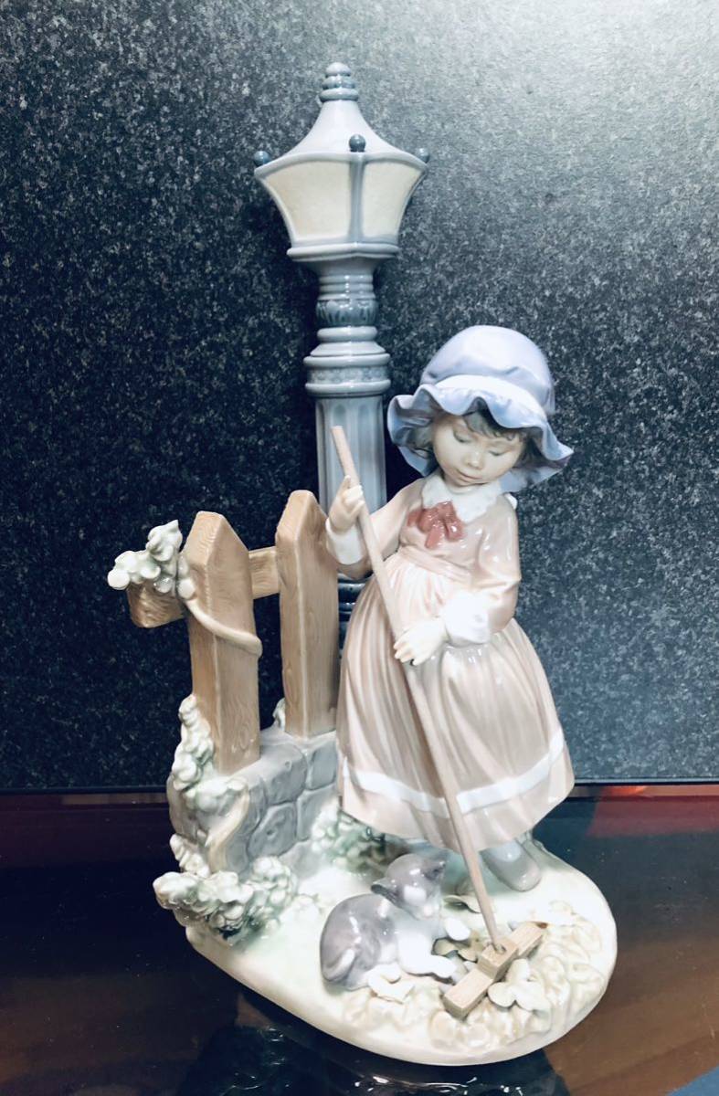 新品在庫あり LLADRO 人形 平和の花かご | ikebana-ohana.com