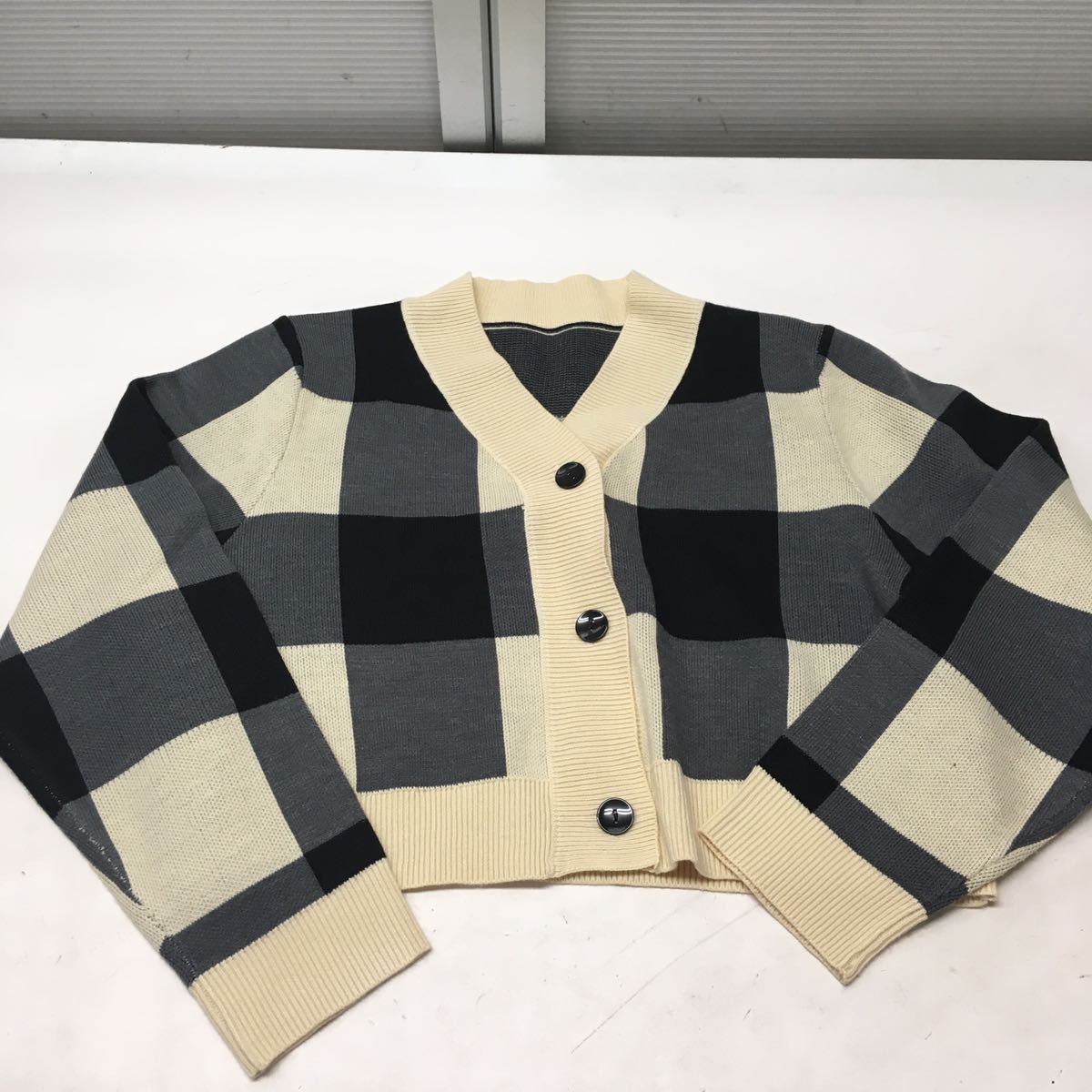 送料無(wú)料★Dazy★ニット　セットアップ　ニットカーディガン　上下セット★Sサイズ#51003sj147