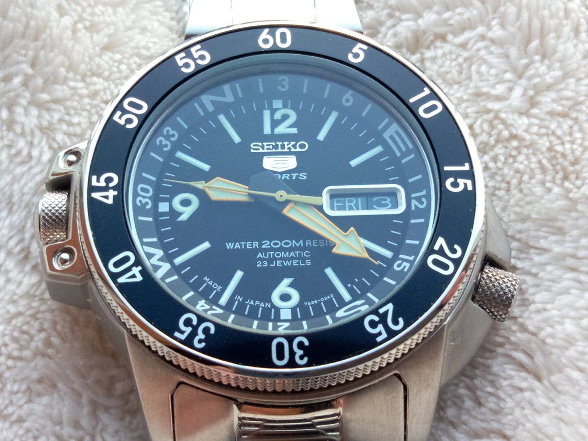 最高の品質 未使用同様 SEIKO5SPORTS セイコー5スポーツ ブラック