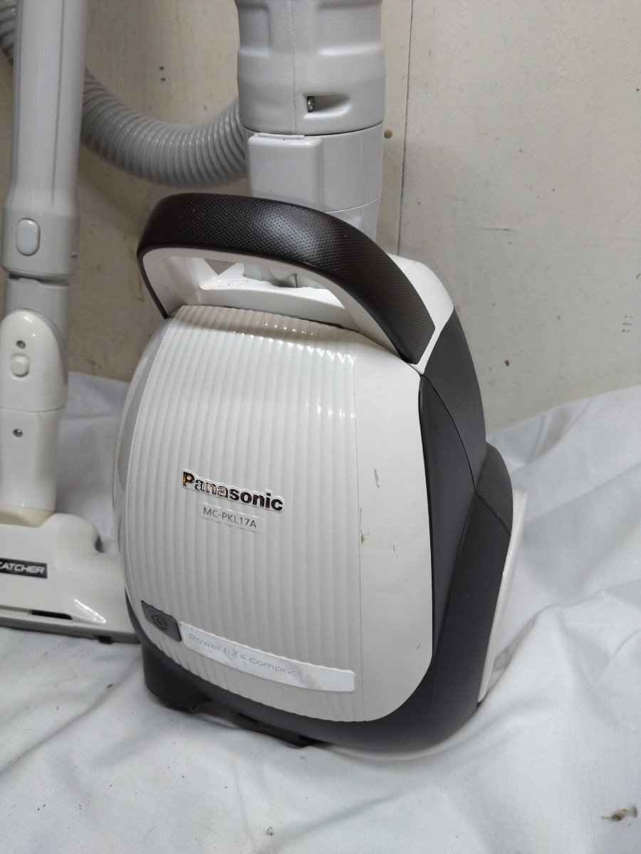 Panasonic MC-PKL17A-W 紙パック式掃除機 パナソニック 2016年製 Panasonic MC-PKL17A-W 紙パック式掃除機 パナソニック 2016年製