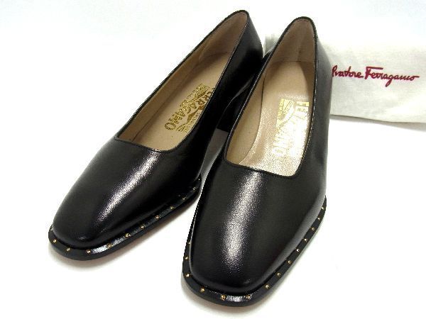 ■極美品■ Salvatore Ferragamo フェラガモ レザー スタッズ ヒール パンプス サイズ 6 (約23.5cm) 靴 シューズ ブラック系 BG2978_画像1