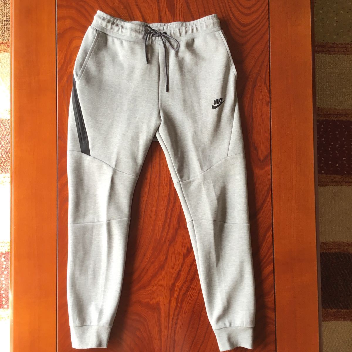 美品 NIKE ナイキ テックフリース ジョガーパンツ スウェットパンツ