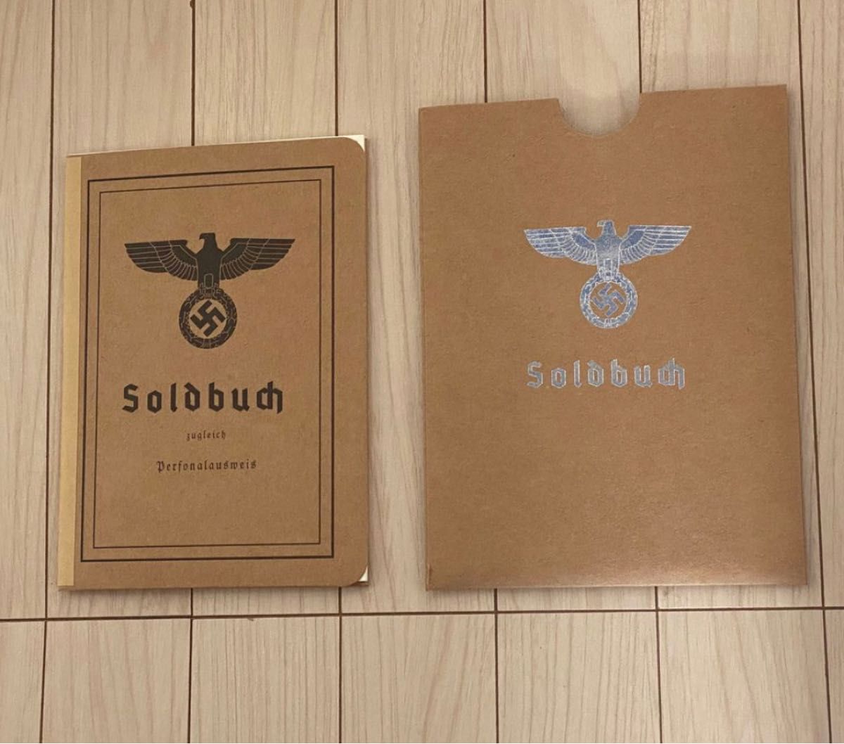 ドイツ軍身分証明手帳　　匿名発送　３冊セット　ゾルトブーフ　陸軍空軍親衛 ドイツ軍身分証明手帳 匿名発送 3冊セット ゾルトブーフ 陸軍