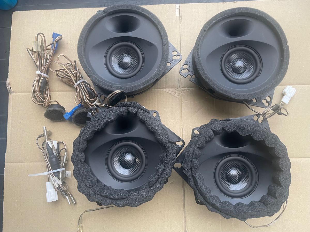 美品C-HRで使用 ソニックデザイン SP-CHR10M + TBM1877Ai 美品C-HRで使用 ソニックデザイン SP-CHR10M + TBM1877Ai