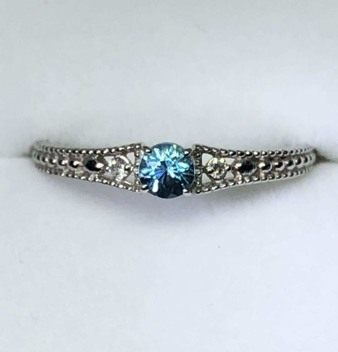 60倍ルーペクリーン】Pt 天然特濃ブルージルコン リング 0 32ct-