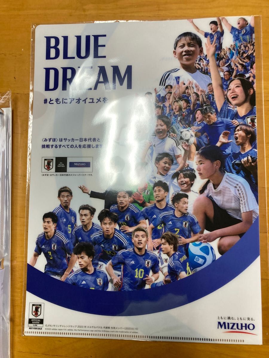 日本代表戦オフィシャルグッズ1式 うちわ、タオマフ ペンライト プレーヤーズTシャツ上田綺世Lサイズ おまけ付き