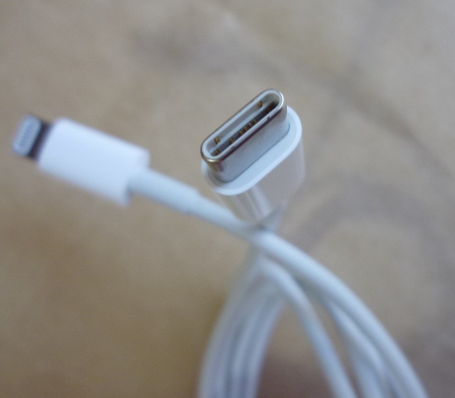 Apple アップル 純正品 正規品 ライトニングケーブル Lightning ケーブル 1m USB-Cケーブル USBケーブル 白 ホワイト _画像5