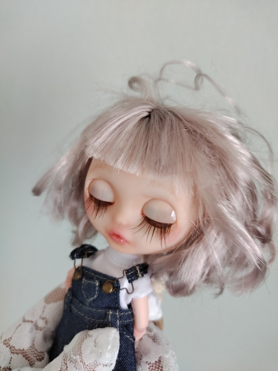 人気の Blythe POPMART CUSTOM ストロベリードレス カスタムポップ