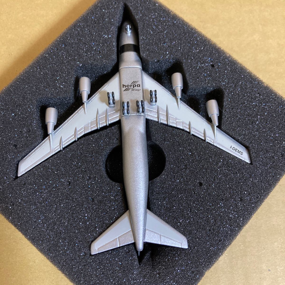 ■herpa Wings 1/500 アリタリア B747-200 ブルガリ特別塗装　Alitalia BVLGARI【中古品】■_画像8