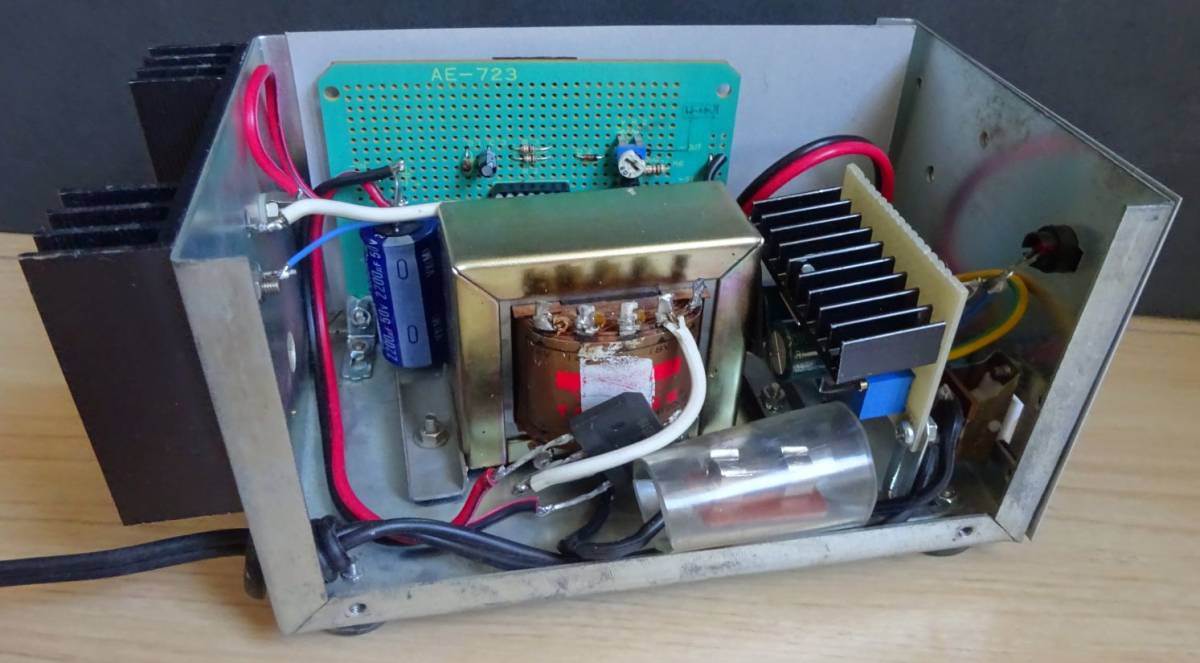☆自作☆秋月電子キットほか使用 16V直流安定化電源(簡易±8V ☆自作☆秋月電子キットほか使用 16V直流安定化電源(簡易±8V