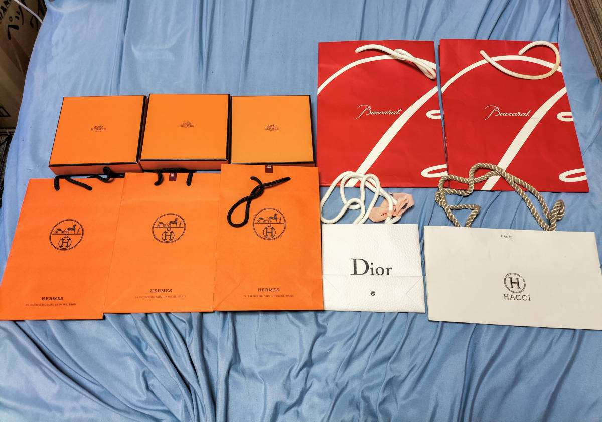 HERMES エルメス 香水の空箱と紙袋とサンプル品＆バカラ Baccarat・Dior・HACCI紙袋_画像1