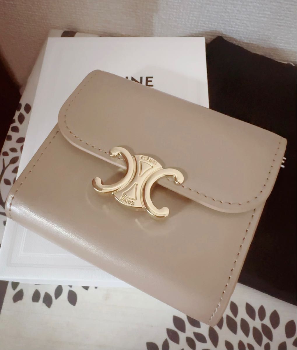 CELINE セリーヌ スモールトリオンフウォレット ペブル 三つ折り CELINE セリーヌ スモールトリオンフウォレット ペブル 三つ折り