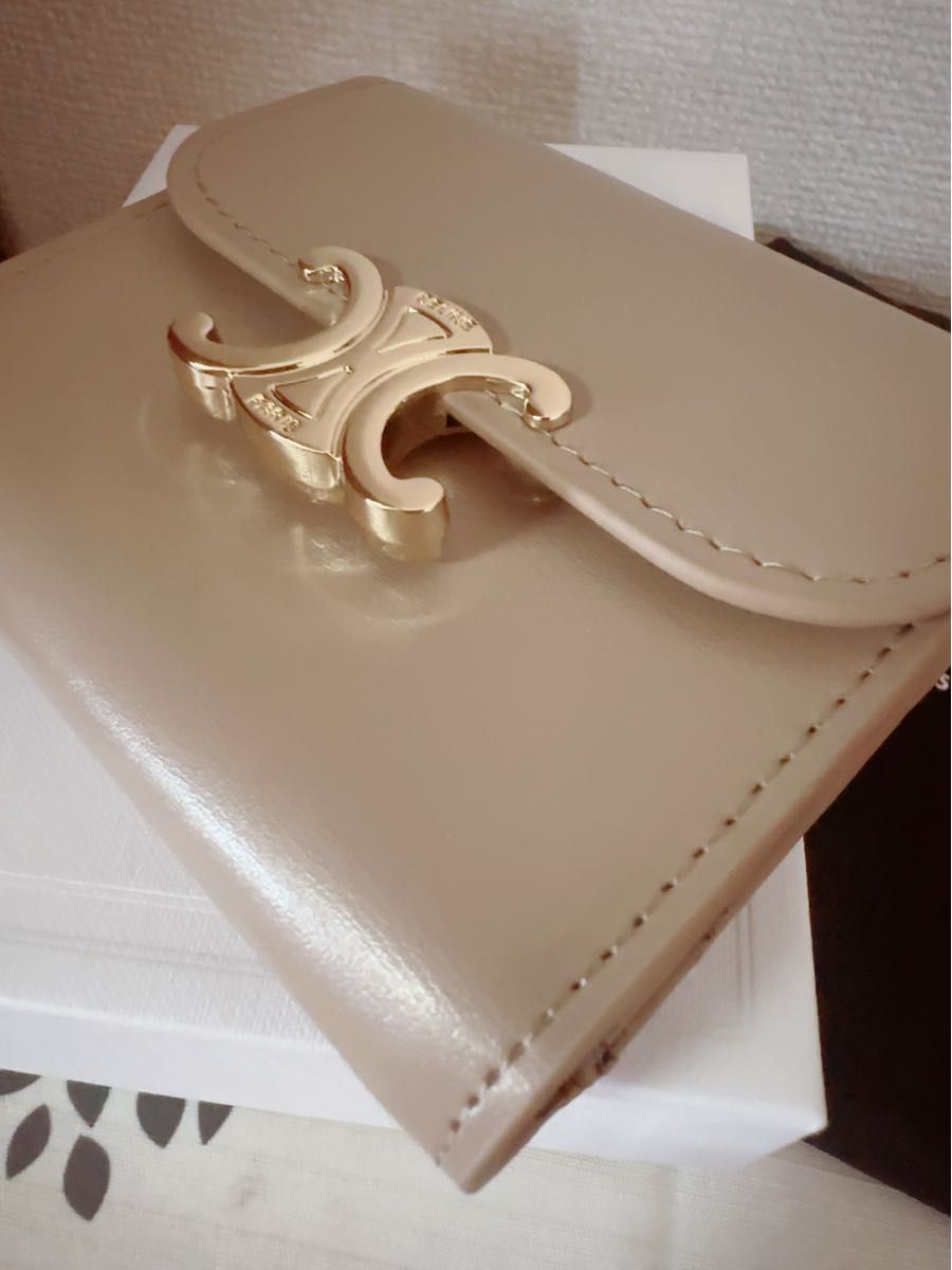 CELINE セリーヌ スモールトリオンフウォレット ペブル 三つ折り CELINE セリーヌ スモールトリオンフウォレット ペブル 三つ折り