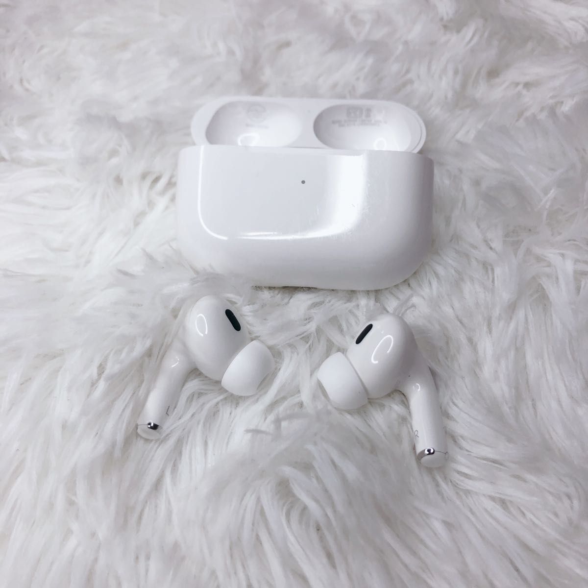 ほぼ未使用】Apple AirPods Pro (第2世代) MQD83J/A|PayPayフリマ