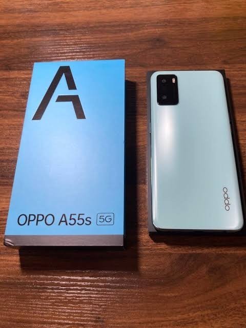 OPPO A55s 5G 本体 グリーン CPH2309 SIMフリー オッポ 緑 4GB