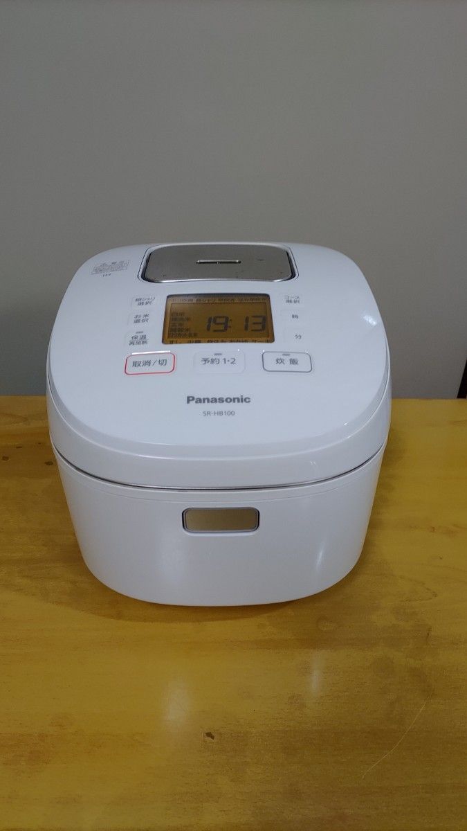 Panasonic IHジャー炊飯器5.5合 SR-HB100