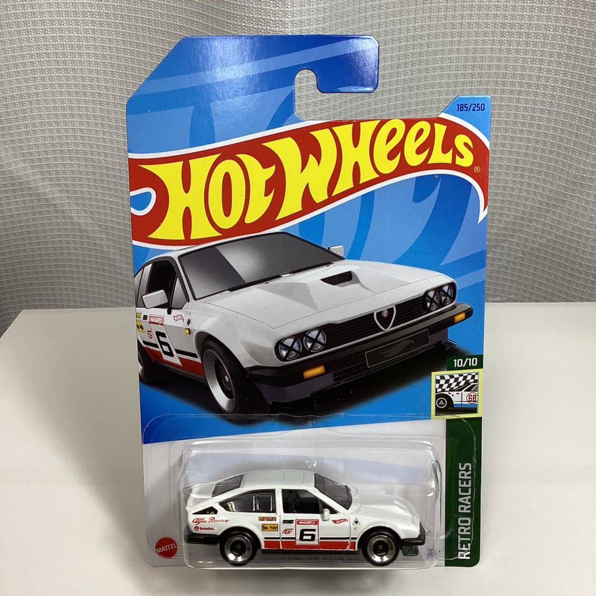 Qアソート ☆ホットウィール☆ アルファ　ロメオ　GTV6 3.0 白　Hot Wheels_画像2