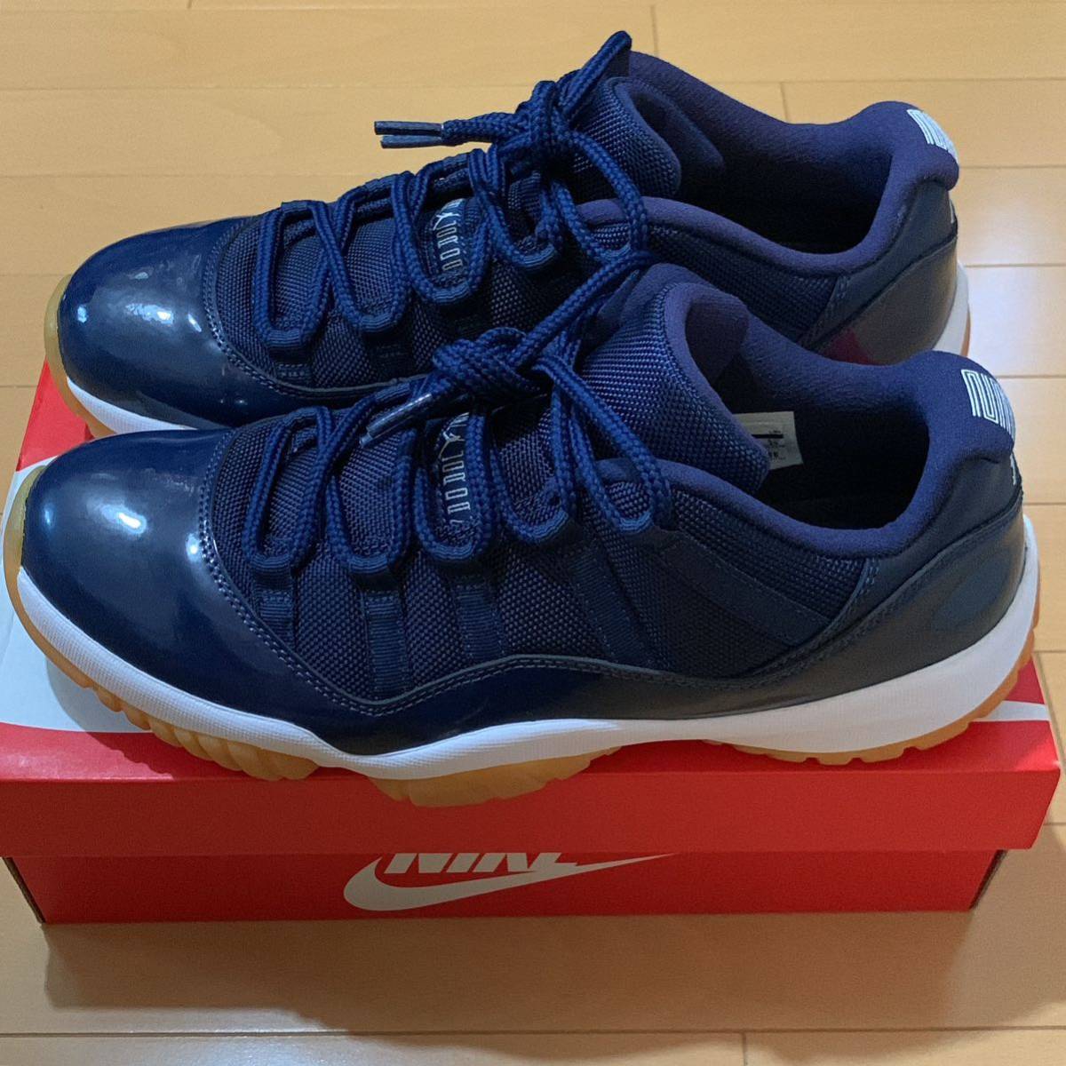 送料無料 NIKE AIR JORDAN 11 RETRO LOW ナイキ エアジョーダン 11 レトロ ロー ミッドナイトネイビー ガム 528895-405 29 cm