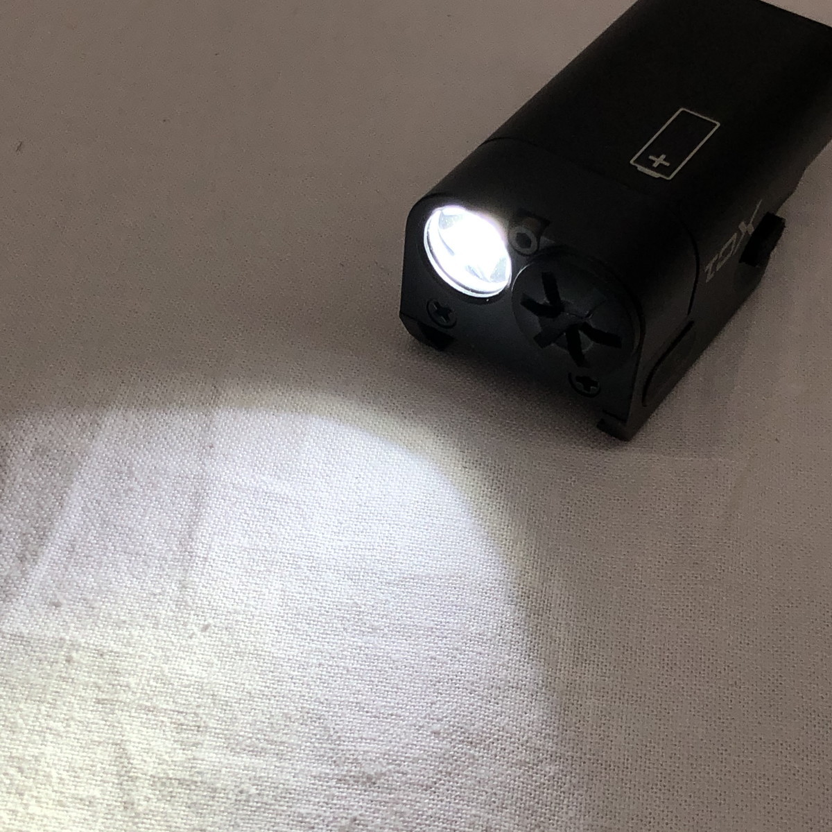 【中古美品】　SOTAC SD-11 XC1 LEDライト　A110559 レプリカ　ハンドガンライト　現状品　(N1024_2_12suy)_画像8