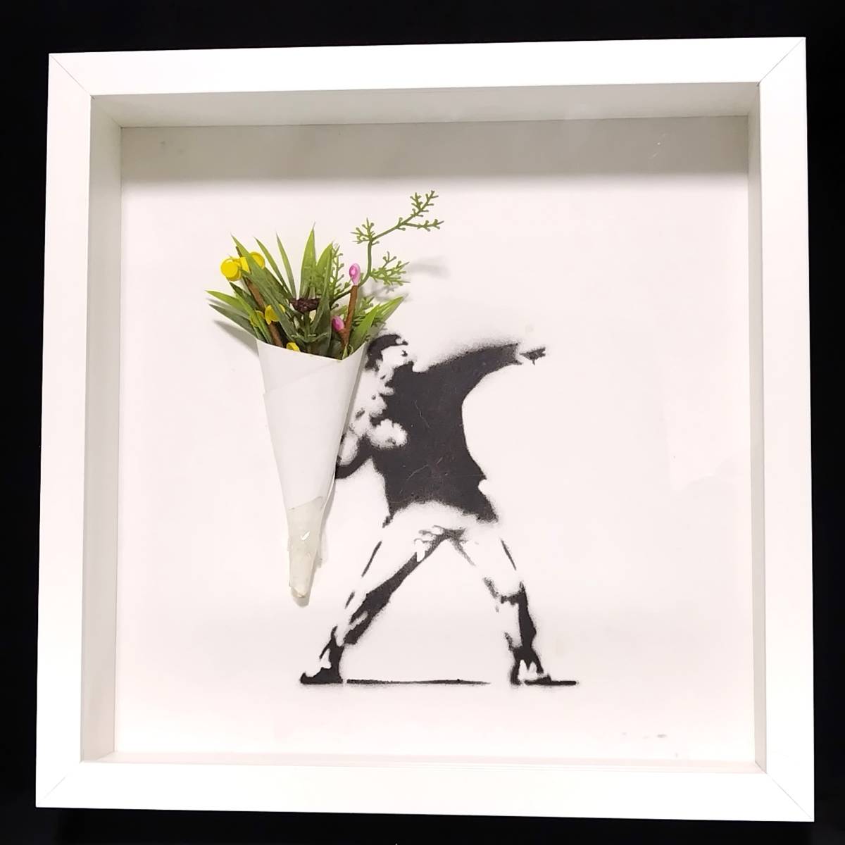 【1円～ ※早い者勝ち!】バンクシー 3D Shadow Box 投げる人 ディズマランド Flower Thrower Dismaland チケットコピー有 Banksy _画像2