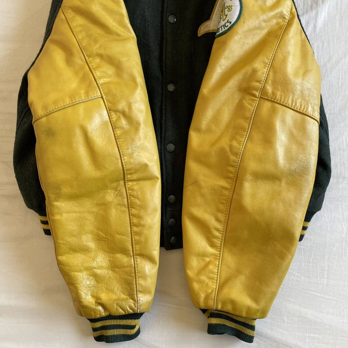 希少! 80s Athletics 袖レザー スタジャン USA製 ビンテージ 希少! 80s Athletics 袖レザー スタジャン USA製 ビンテージ