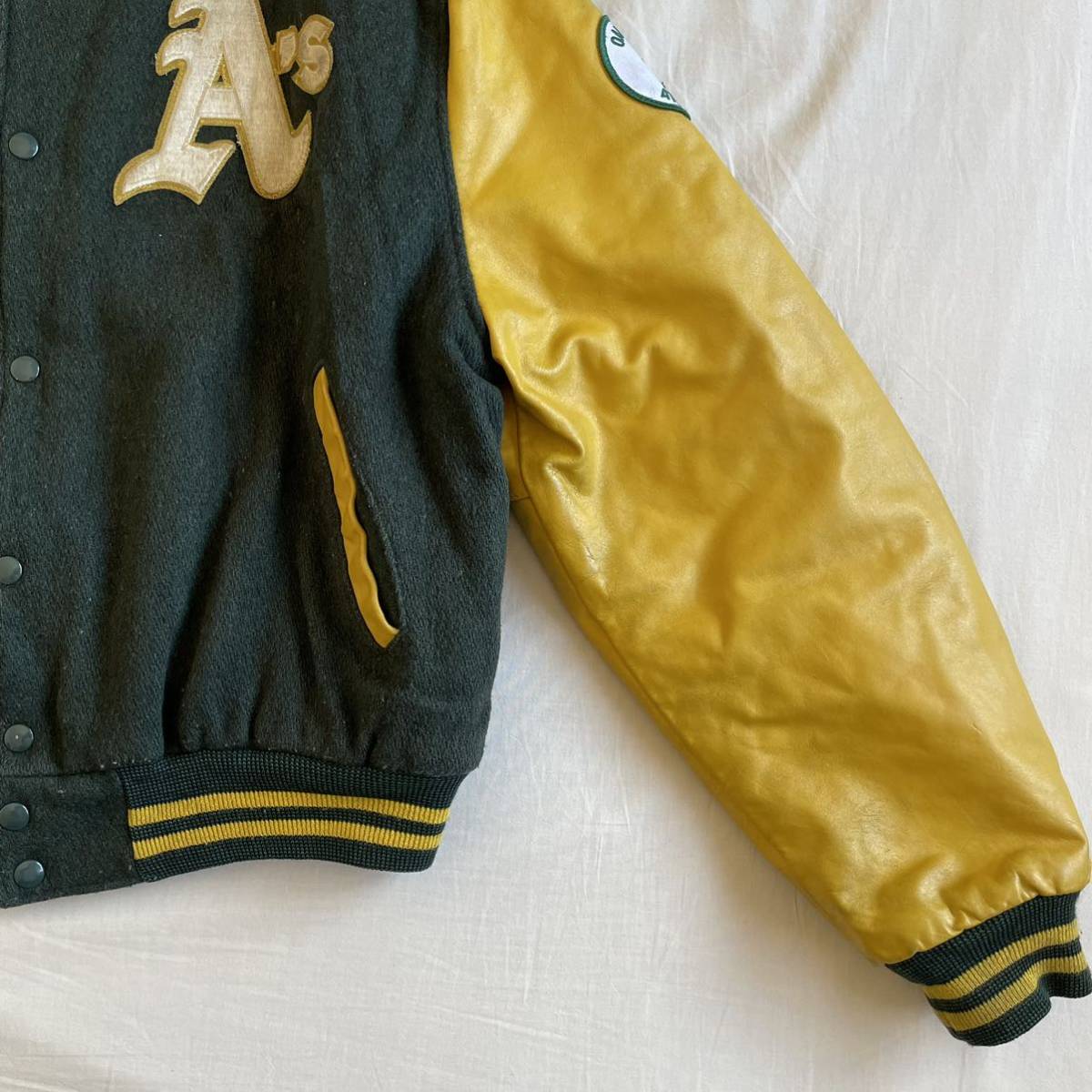希少! 80s Athletics 袖レザー スタジャン USA製 ビンテージ 希少! 80s Athletics 袖レザー スタジャン USA製 ビンテージ