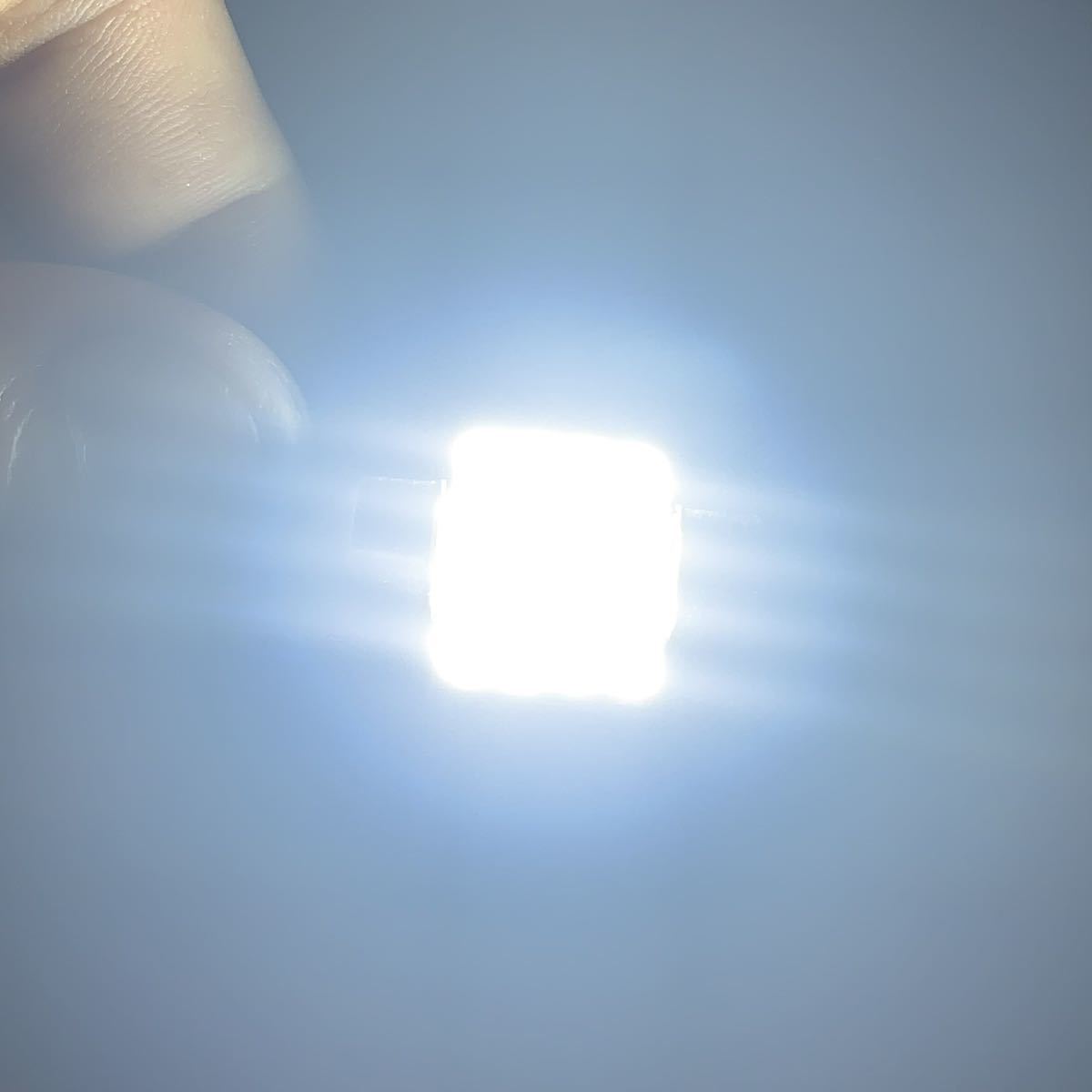 T10 31mm LED/2個/ルームランプバモス フィット モビリオ ライフ N BOX ゼスト フリード パジェロ ランサー ランサーエボリューション_画像2